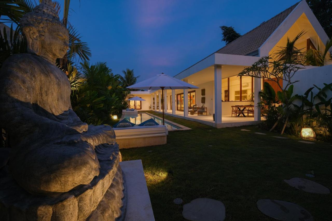 Luxury 2-bedroom With Private Pool And Bbq - Serene Escape! Pousada Ubud