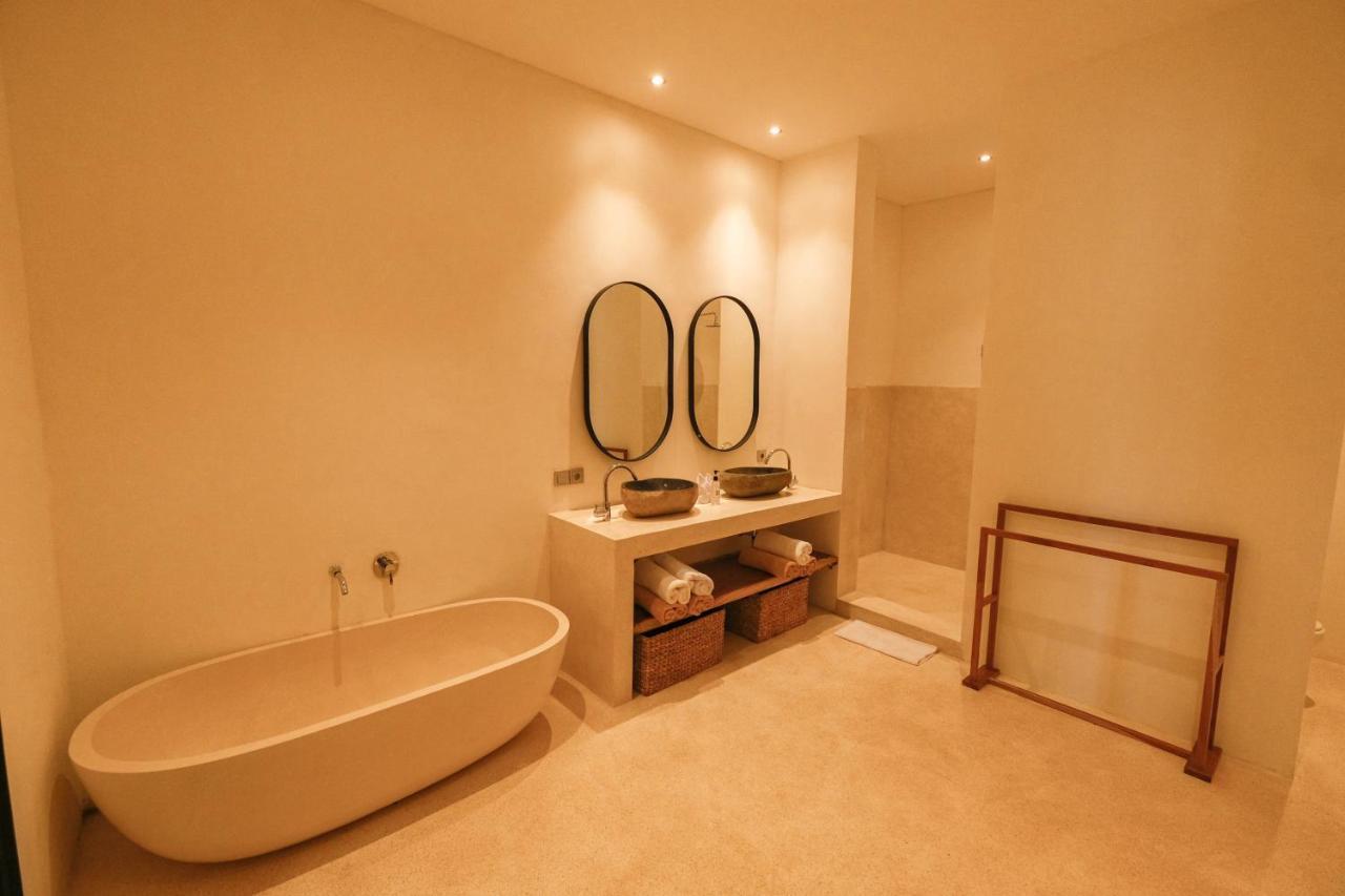 Luxury 2-bedroom With Private Pool And Bbq - Serene Escape! Pousada Ubud